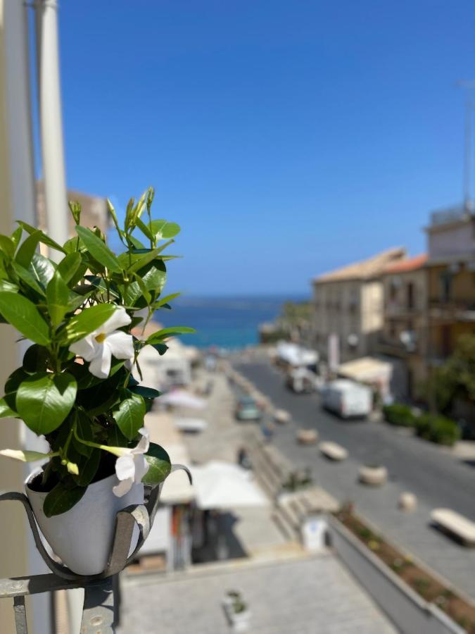 Terrazzo Del Borgo Bed & Breakfast Tropea Exterior photo